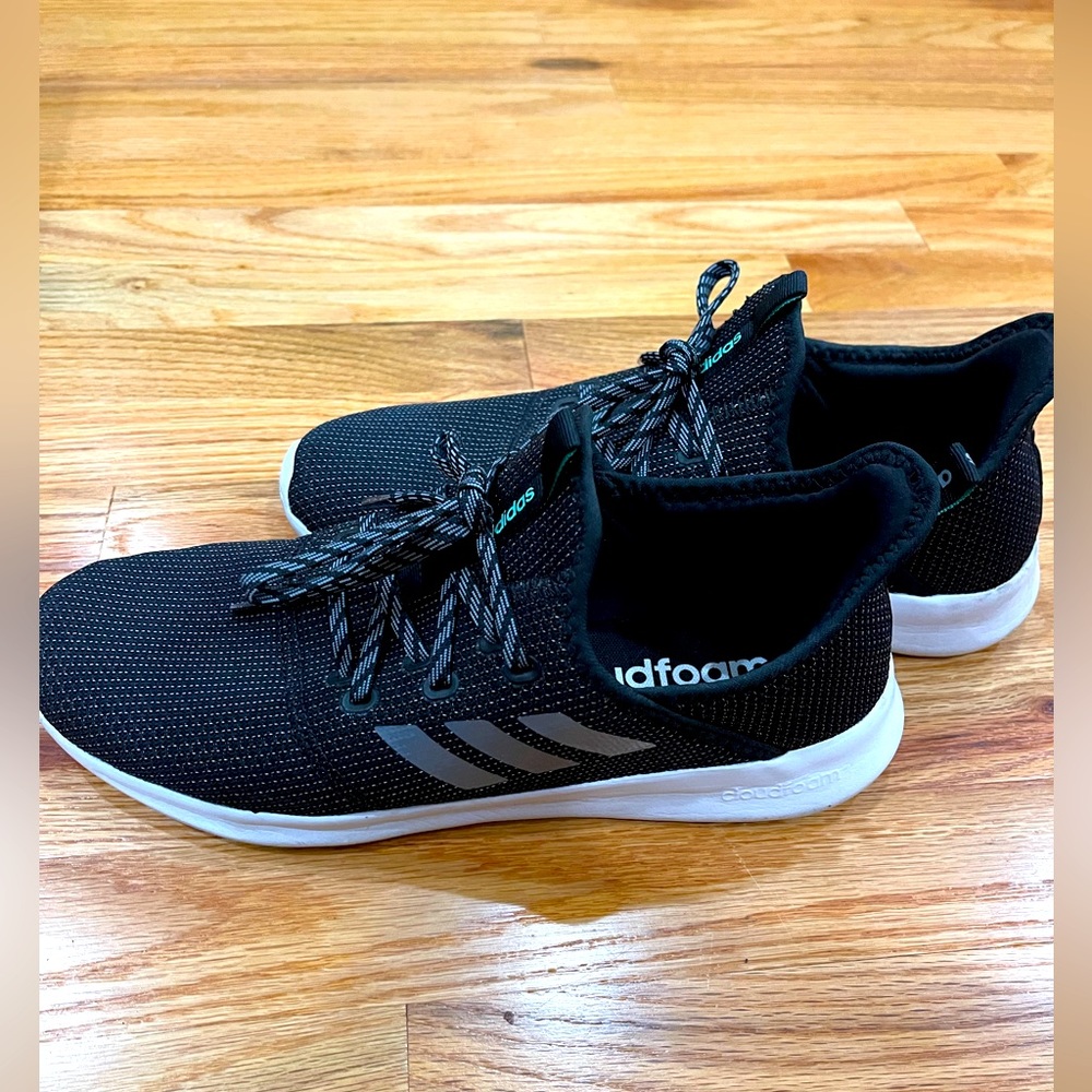 Adida Cloudfoam Women Sneakers